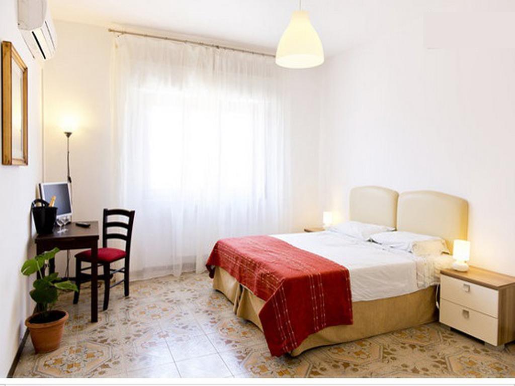 Отель Residenza Paola Палермо Номер фото